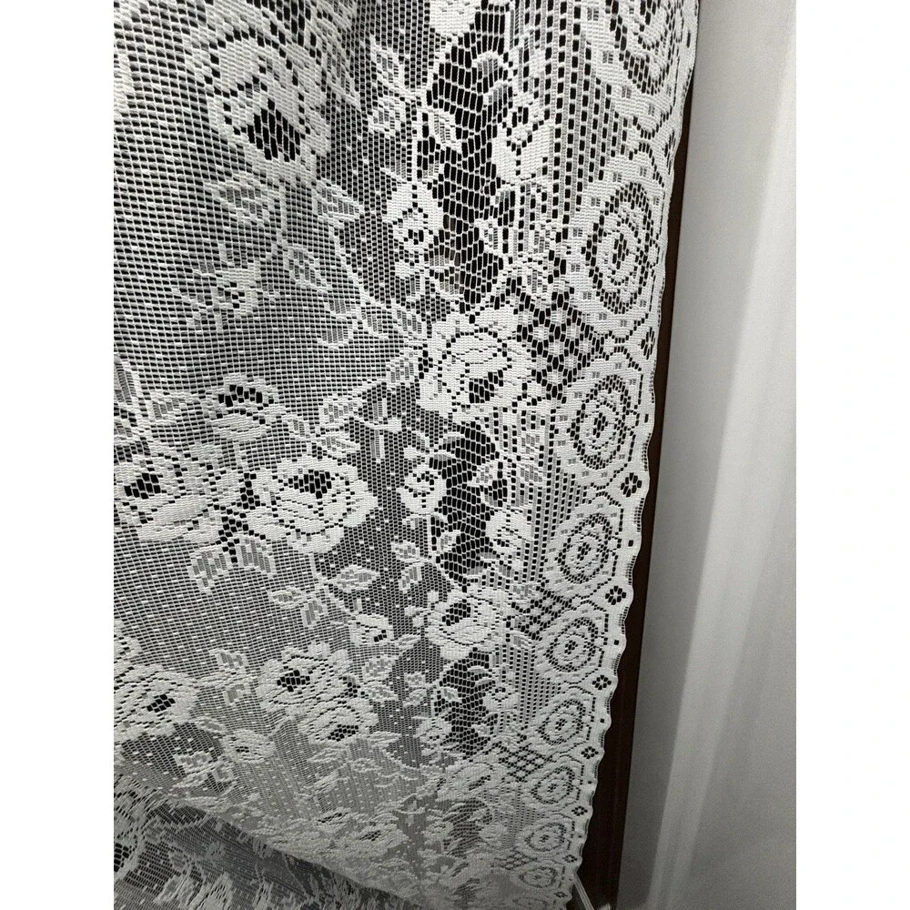 VTG White Lace Curtain Panel 60” W X 84” L Cottagecore 80’s / 90’s Cabbage Roses